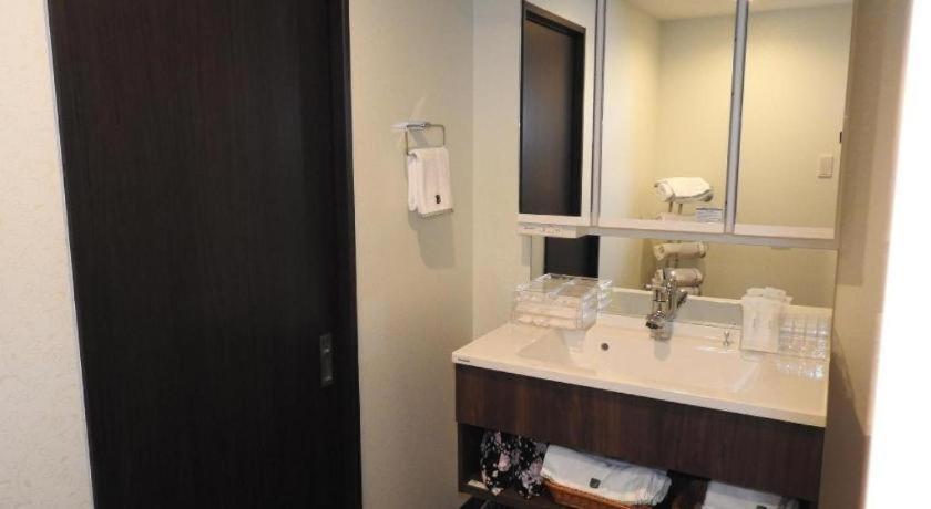 โฮเต็ล เบาเกนวิลล์ มิโนะวะ Hotel โตเกียว ภายนอก รูปภาพ